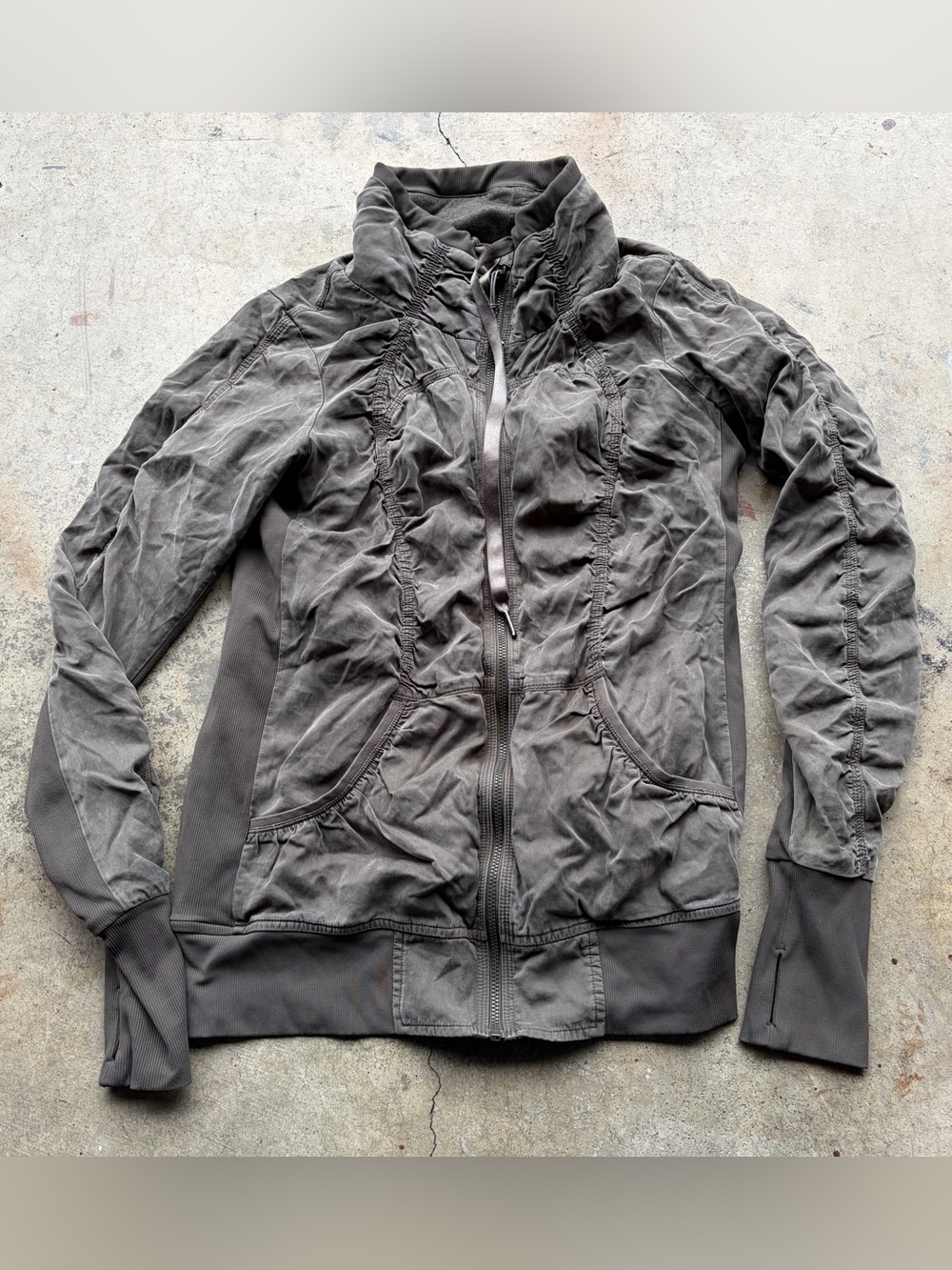 Perfect Lululemon Reversible Gray Ruched Cool Down Zip Jacket